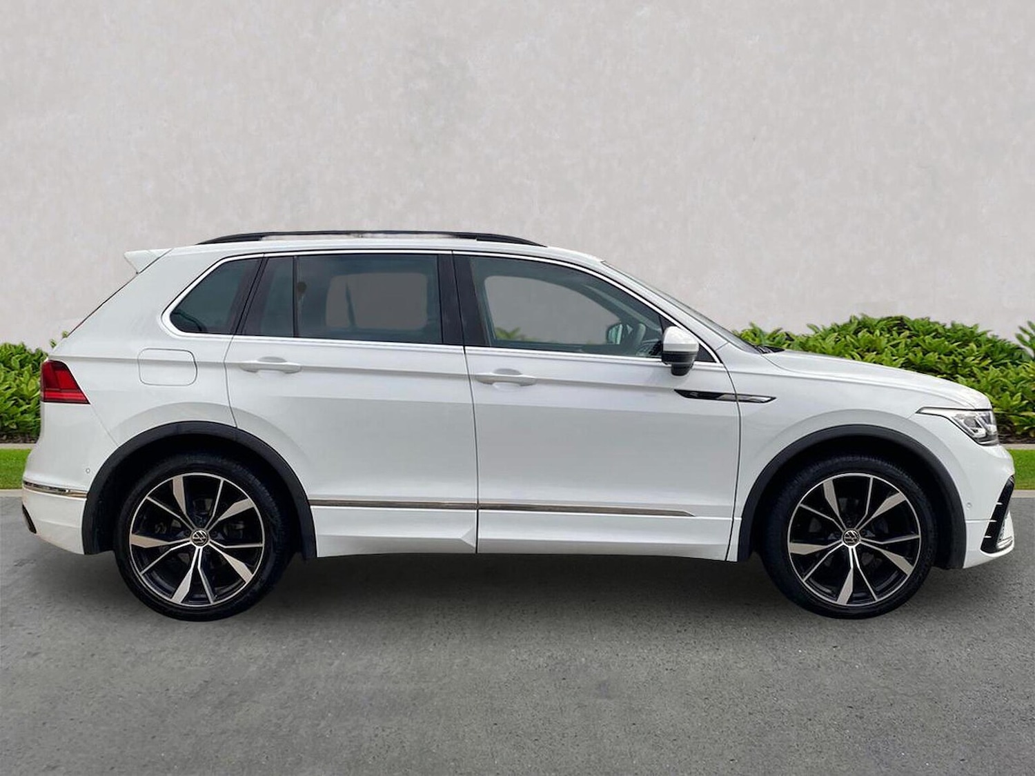 Used Volkswagen Tiguan 2021 for sale - 76628199: Photo 3