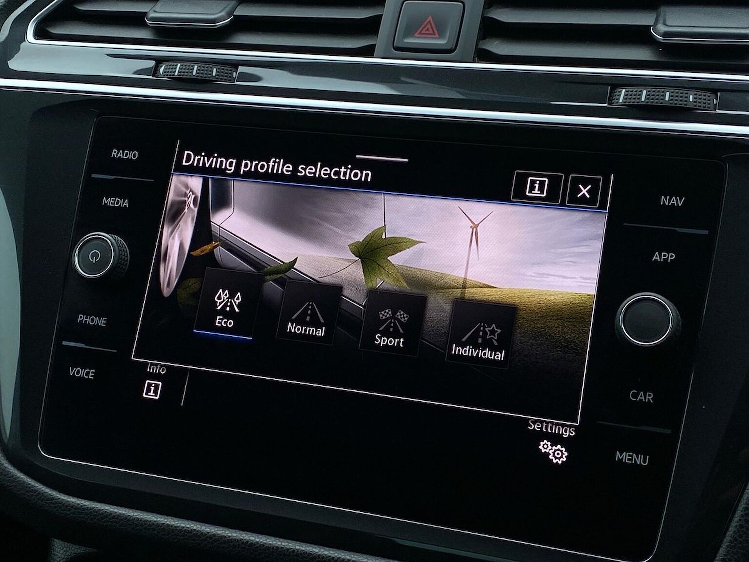 Used Volkswagen Tiguan 2021 for sale - 76506143: Photo 22