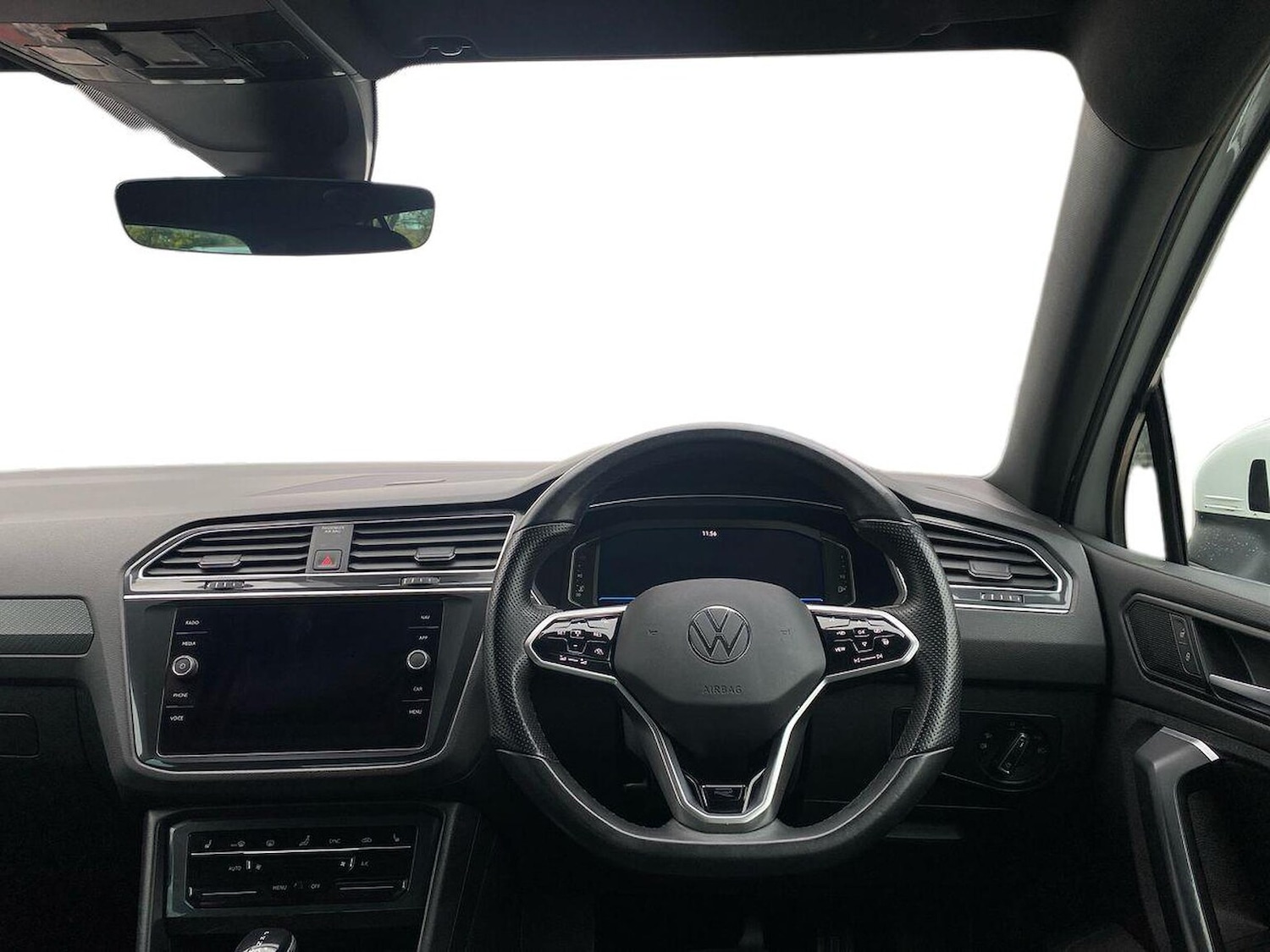 Used Volkswagen Tiguan 2021 for sale - 76506143: Photo 8