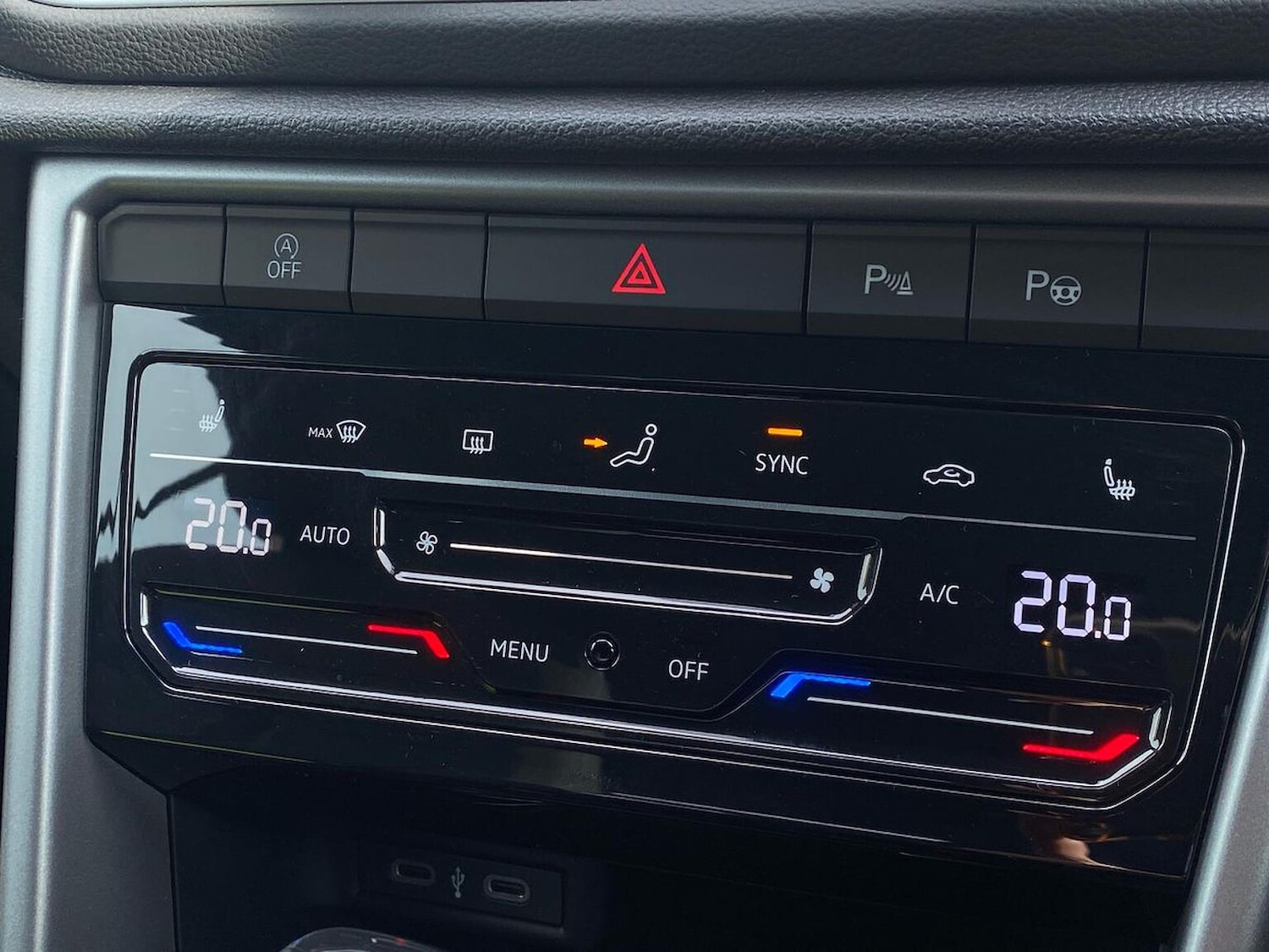 Used Volkswagen T-Roc 2026 for sale - 78195829: Photo 12