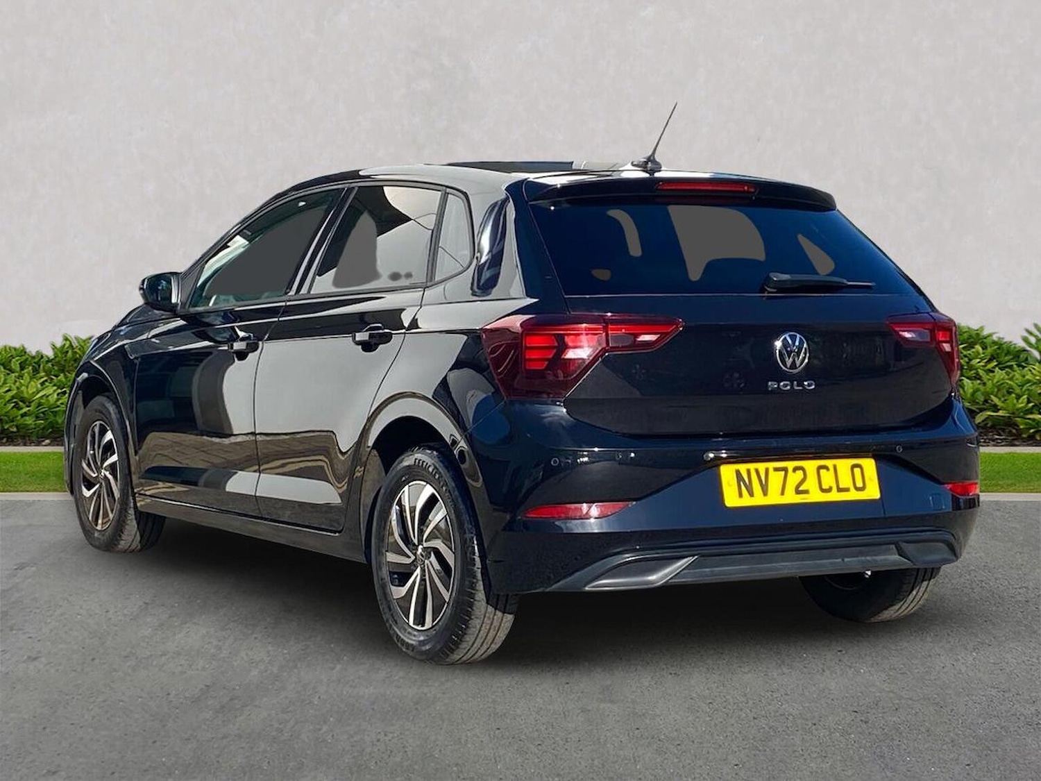 Used Volkswagen Polo 2022 for sale - 76342950: Photo 2