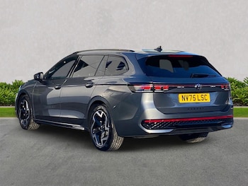 Used Volkswagen Passat 2025 for sale - 77487616: Photo