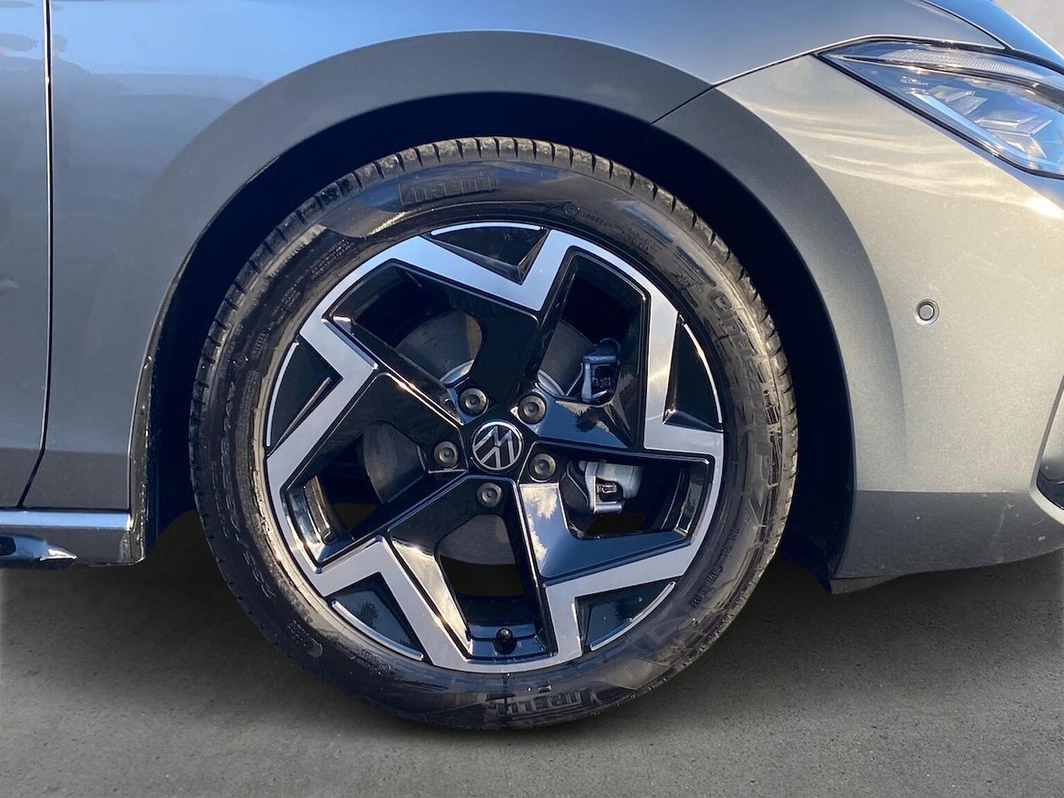 Used Volkswagen Passat 2025 for sale - 77487616: Photo 6