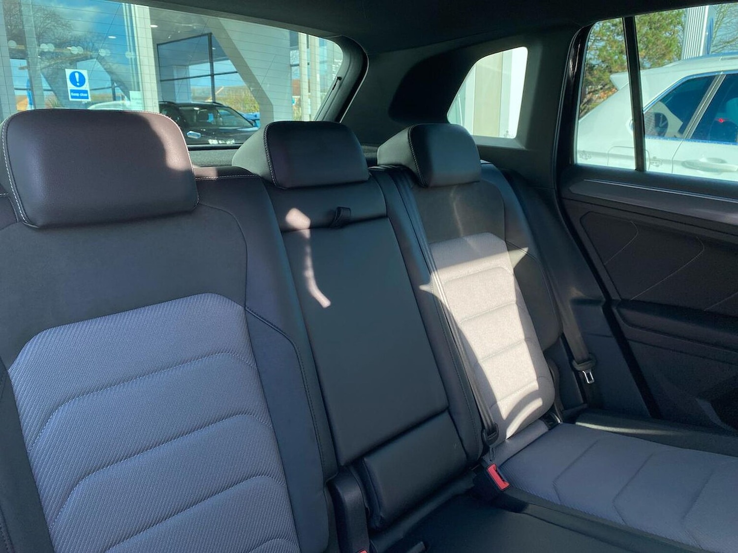 Used Volkswagen Tiguan 2018 for sale - 76687307: Photo 11