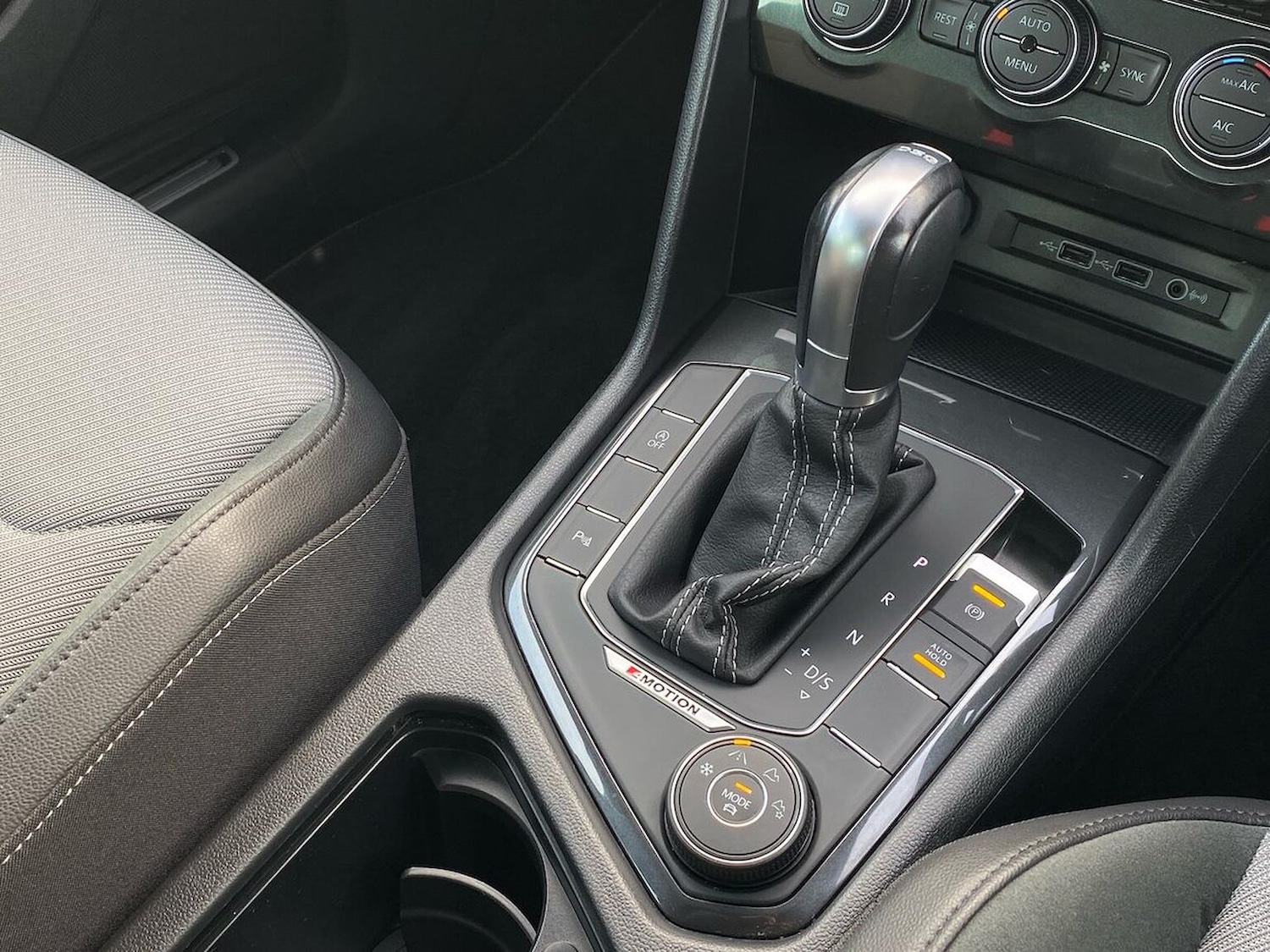 Used Volkswagen Tiguan 2018 for sale - 76687307: Photo 9