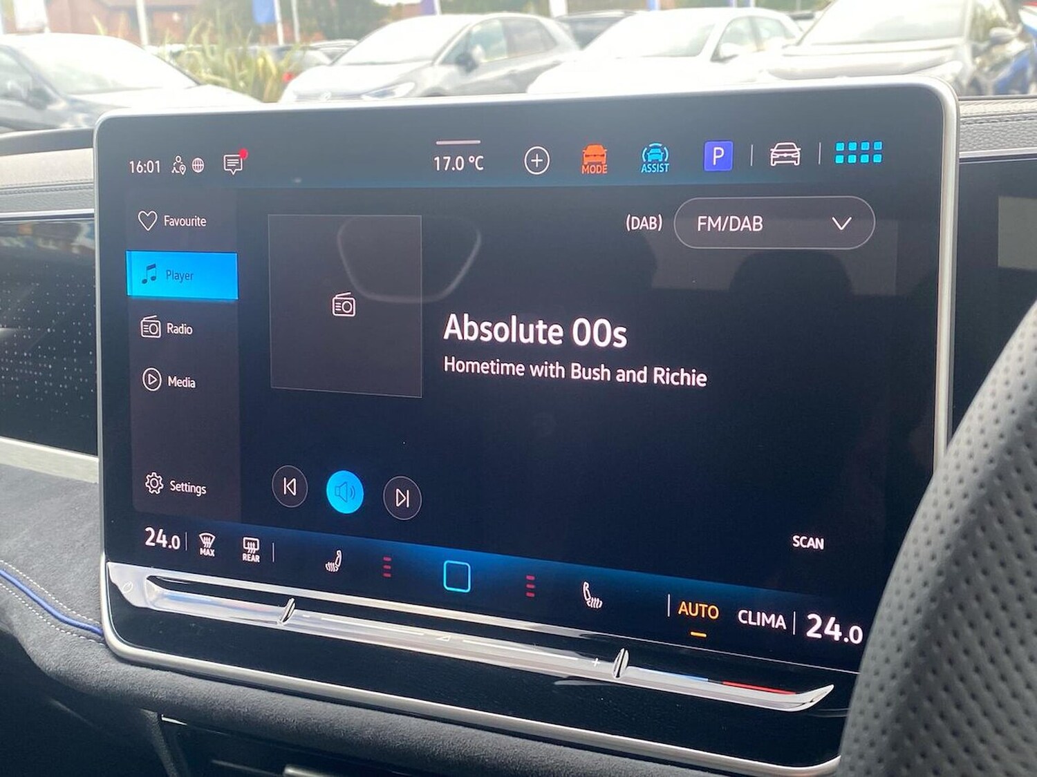 Used Volkswagen Passat 2025 for sale - 77487610: Photo 11