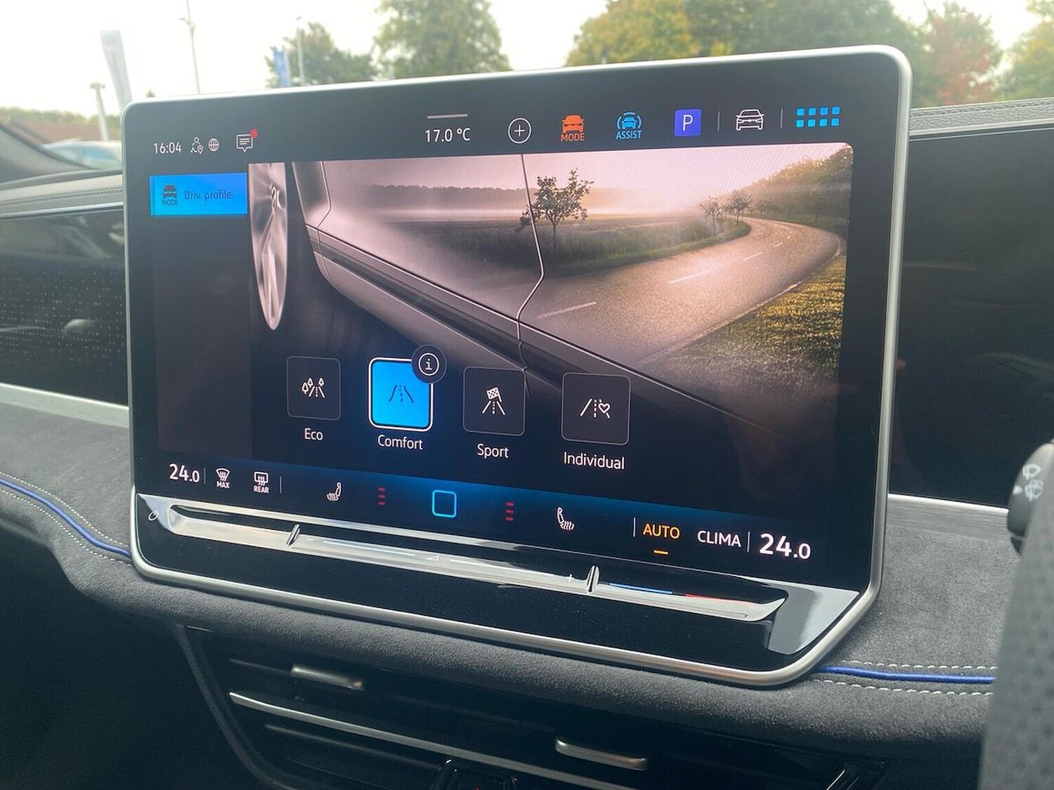 Used Volkswagen Passat 2025 for sale - 77487610: Photo 31