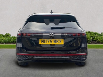 Used Volkswagen Passat 2025 for sale - 77487610: Photo