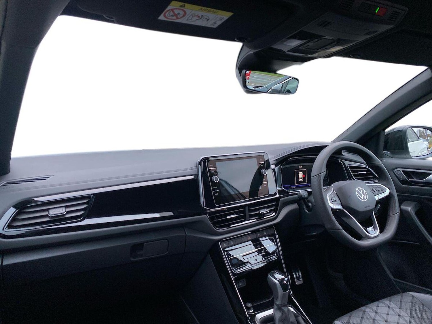 Used Volkswagen T-Roc 2025 for sale - 78195836: Photo 6