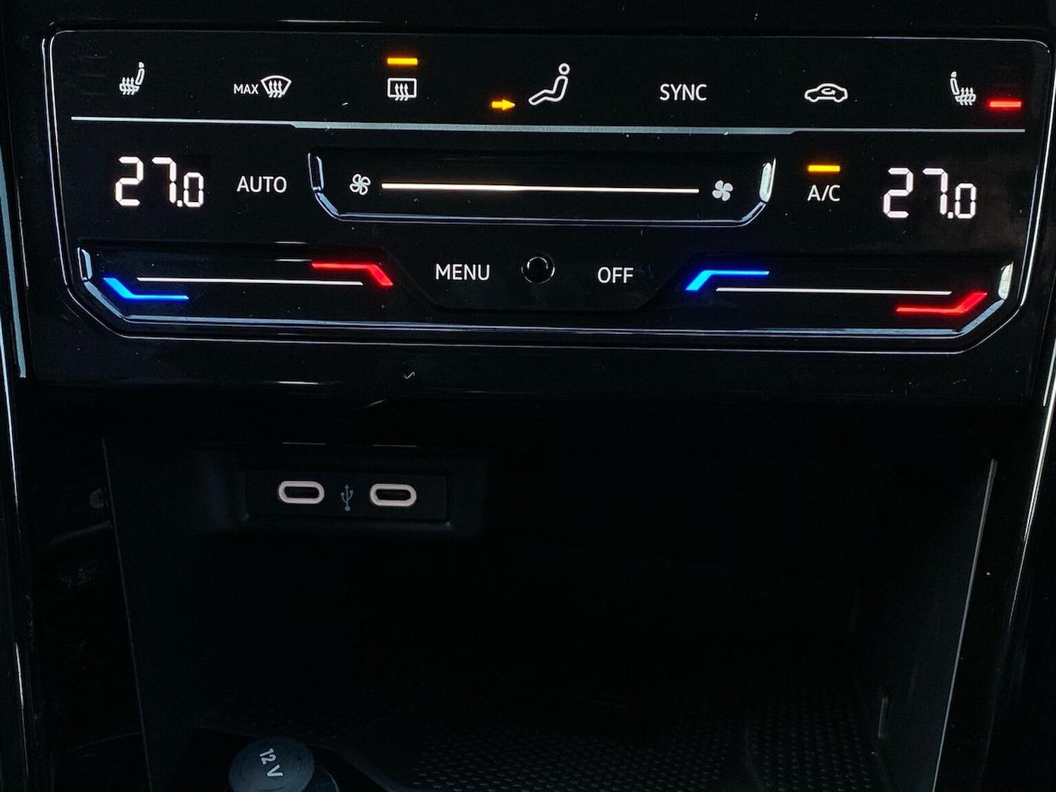 Used Volkswagen T-Roc 2025 for sale - 77097019: Photo 14