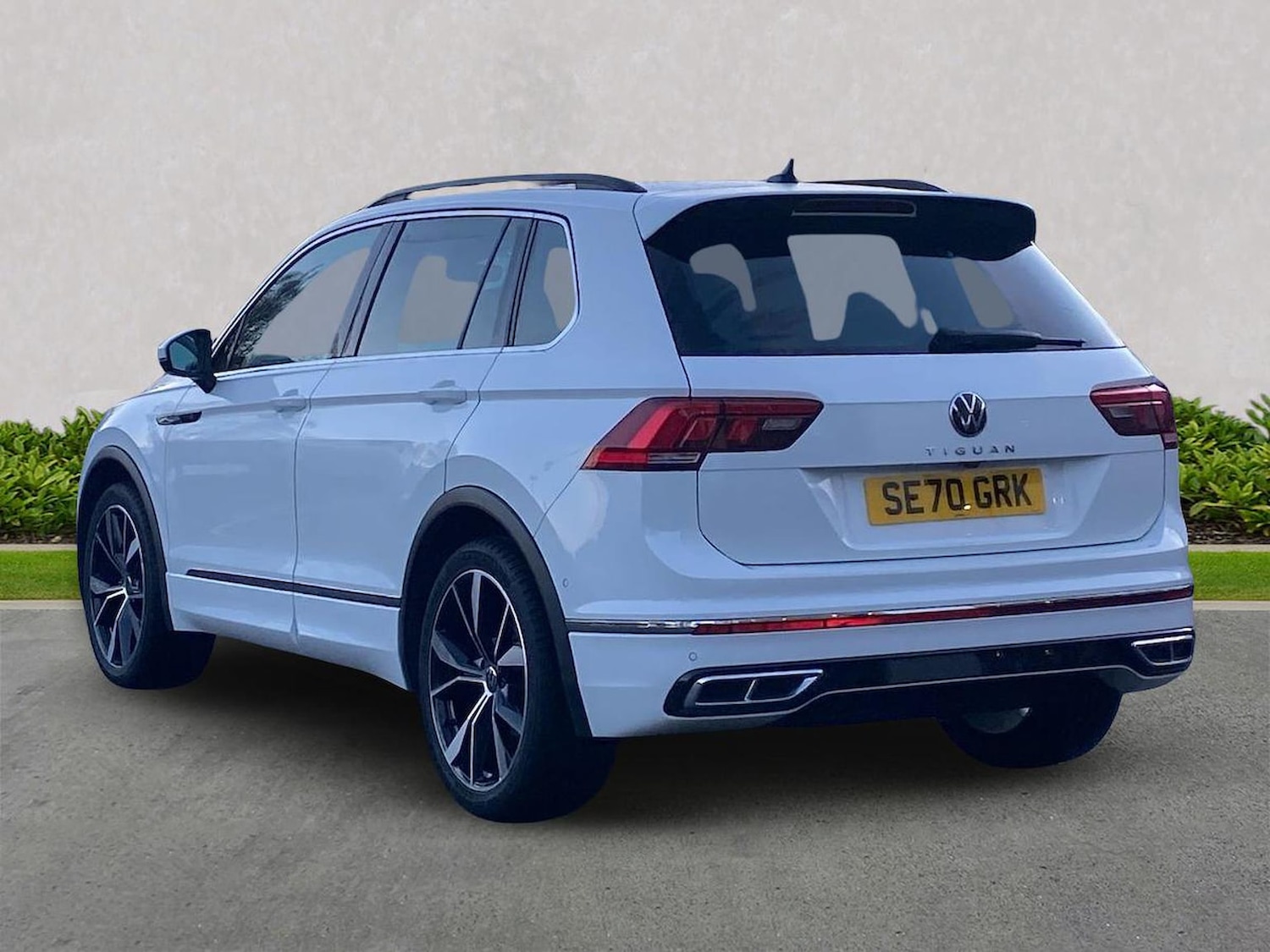 Used Volkswagen Tiguan 2021 for sale - 76945878: Photo 2