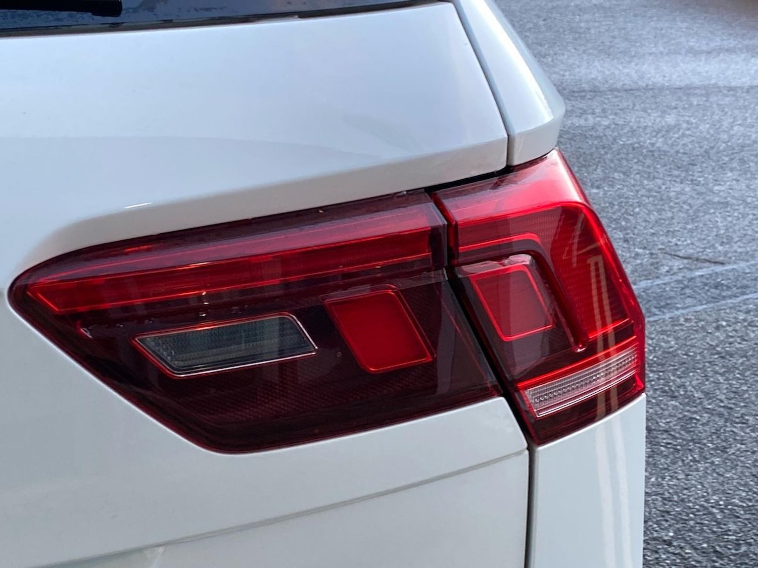 Used Volkswagen Tiguan 2021 for sale - 76945878: Photo 30