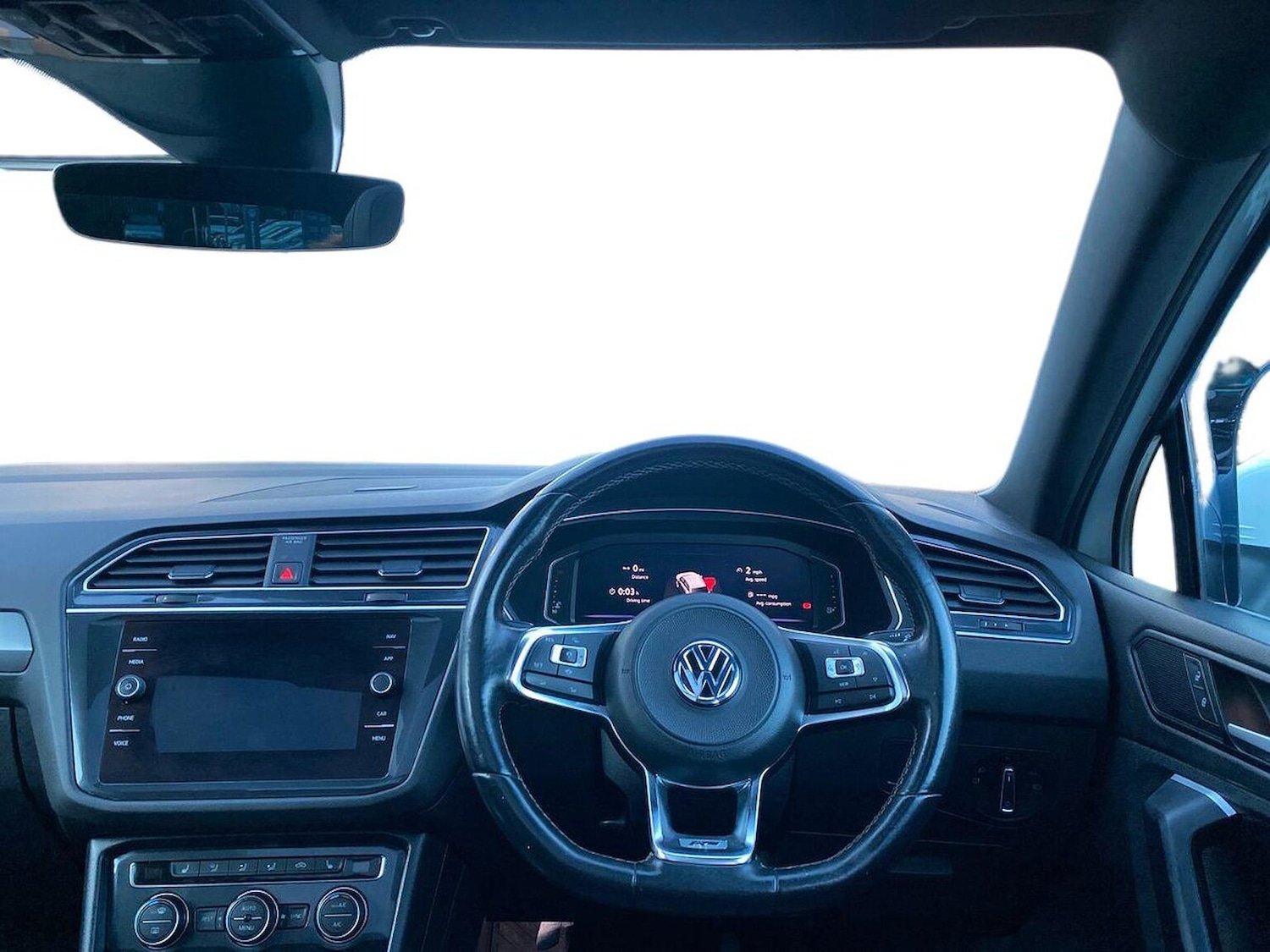 Used Volkswagen Tiguan 2020 for sale - 76897117: Photo 9