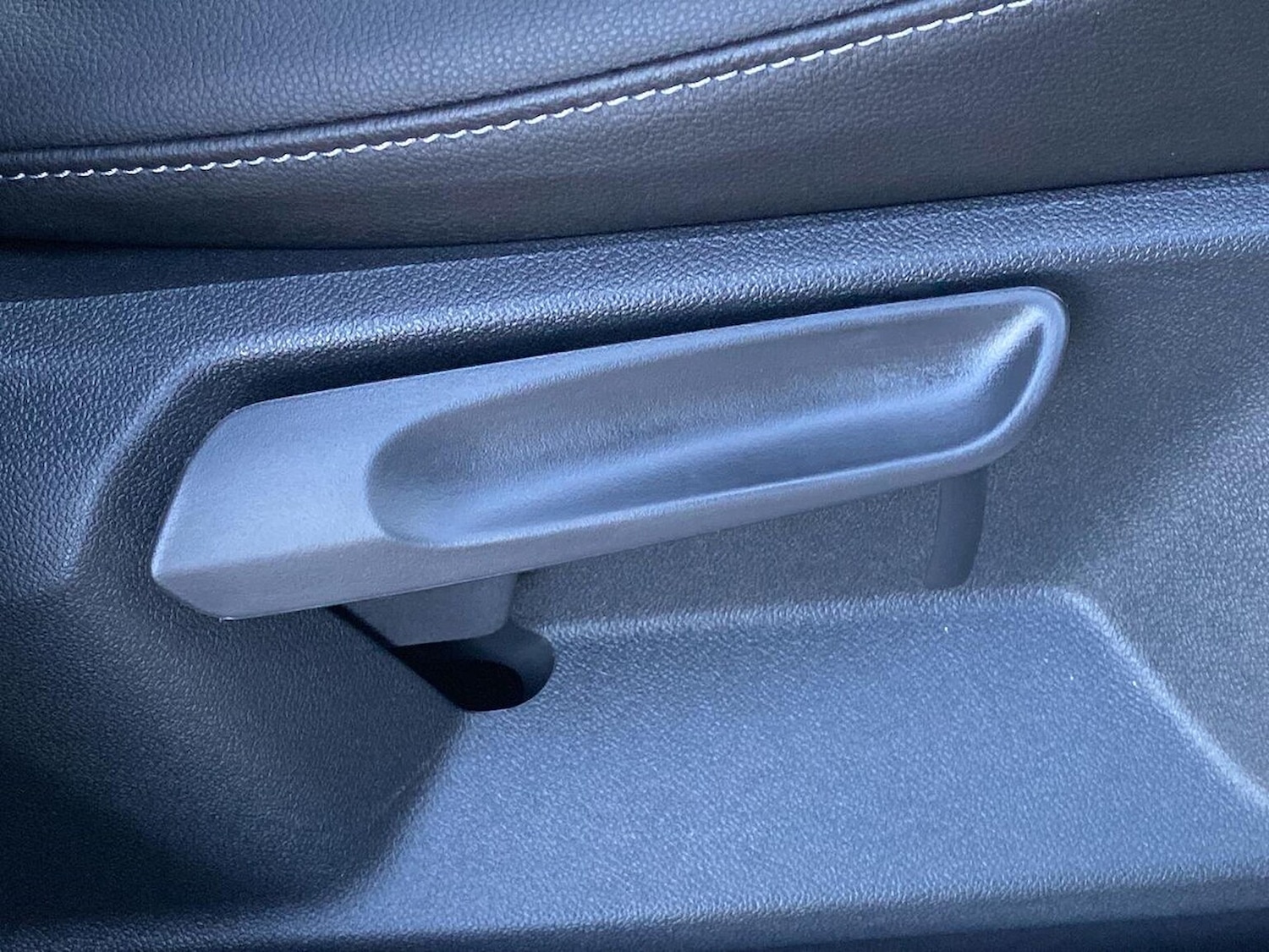 Used Volkswagen T-Roc 2025 for sale - 77528891: Photo 30