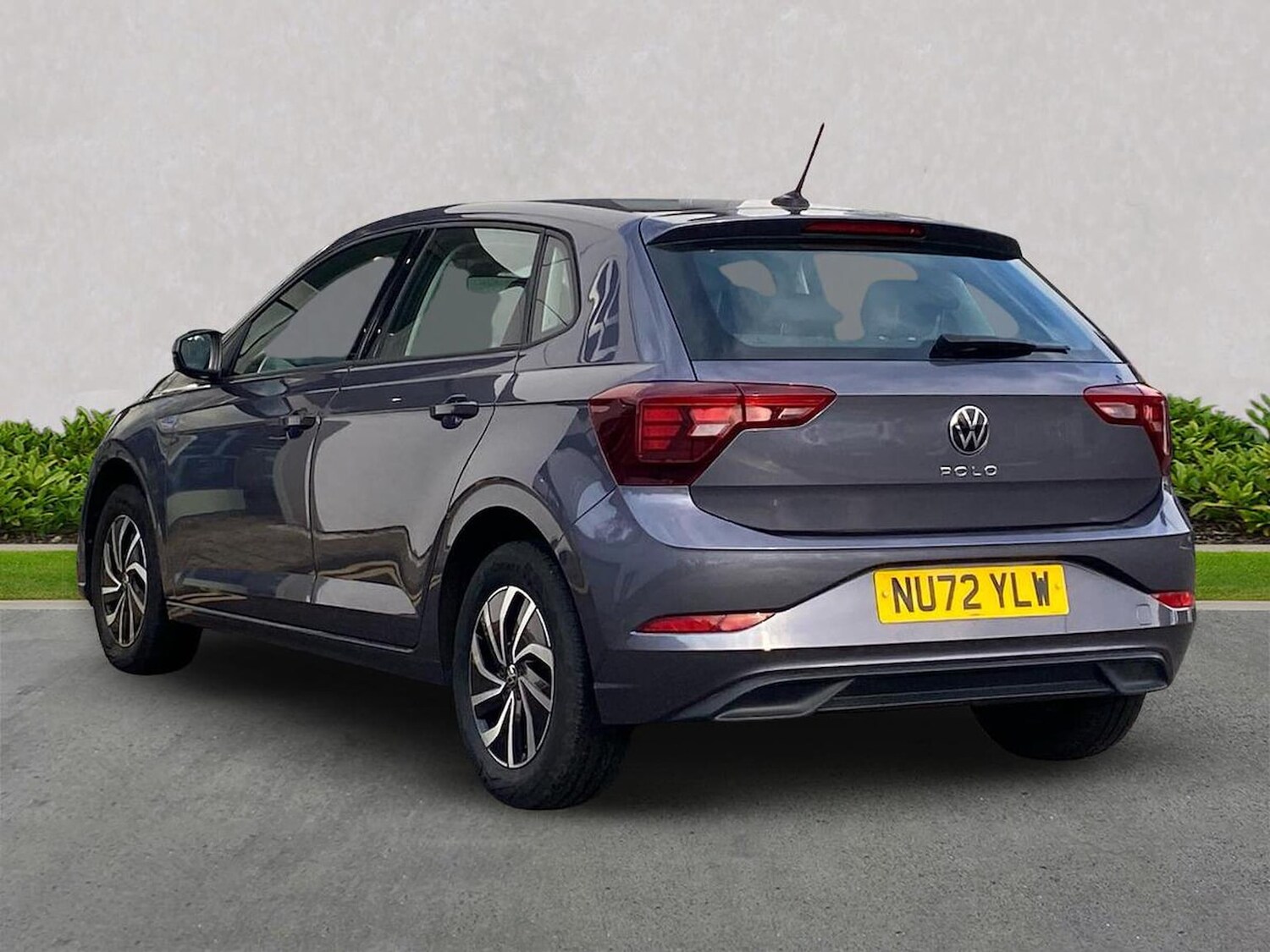 Used Volkswagen Polo 2022 for sale - 76436538: Photo 2