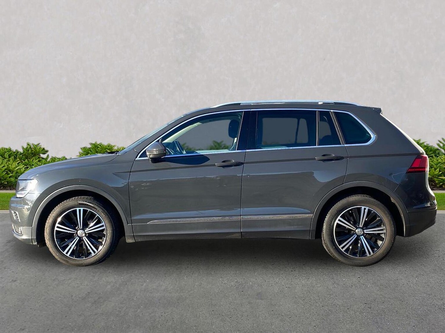Used Volkswagen Tiguan 2019 for sale - 76757424: Photo 12