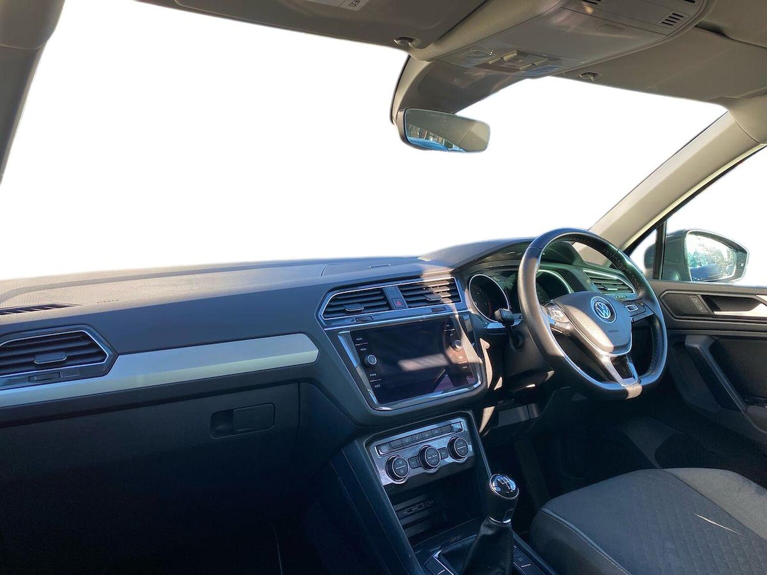 Used Volkswagen Tiguan 2019 for sale - 76757424: Photo 6