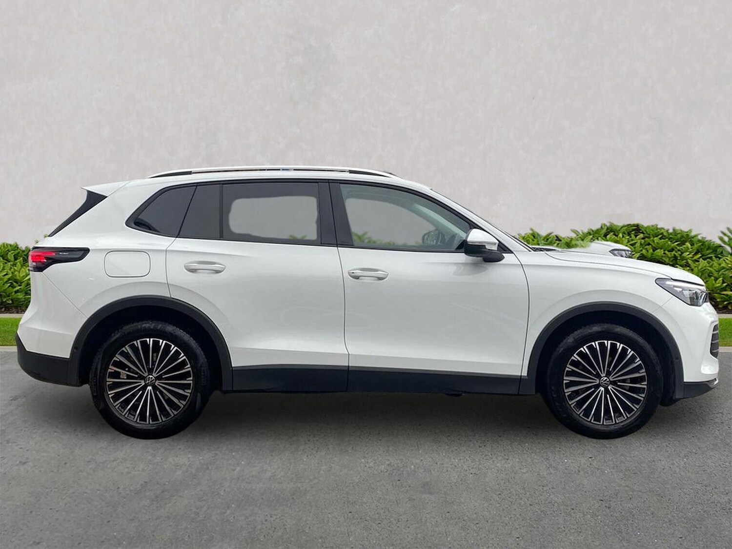 Used Volkswagen Tiguan 2024 for sale - 76594927: Photo 3