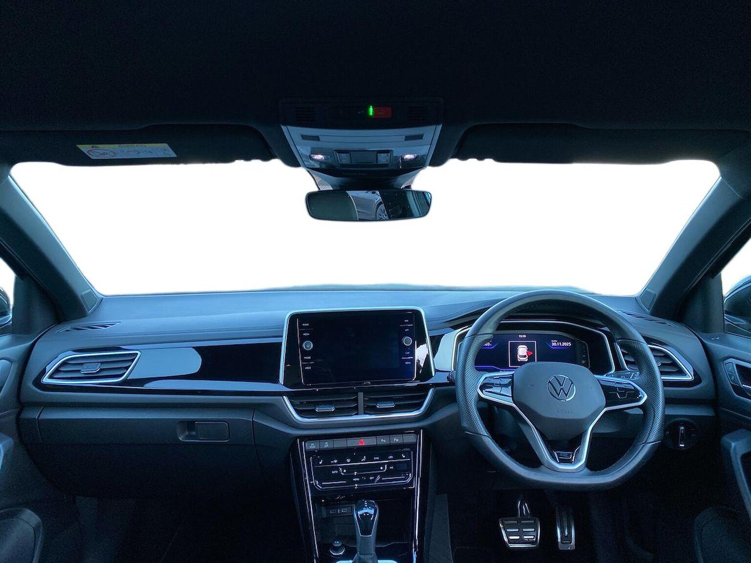 Used Volkswagen T-Roc 2023 for sale - 76762437: Photo 7