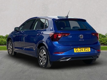 Used Volkswagen Polo 2024 for sale - 76037228: Photo 2