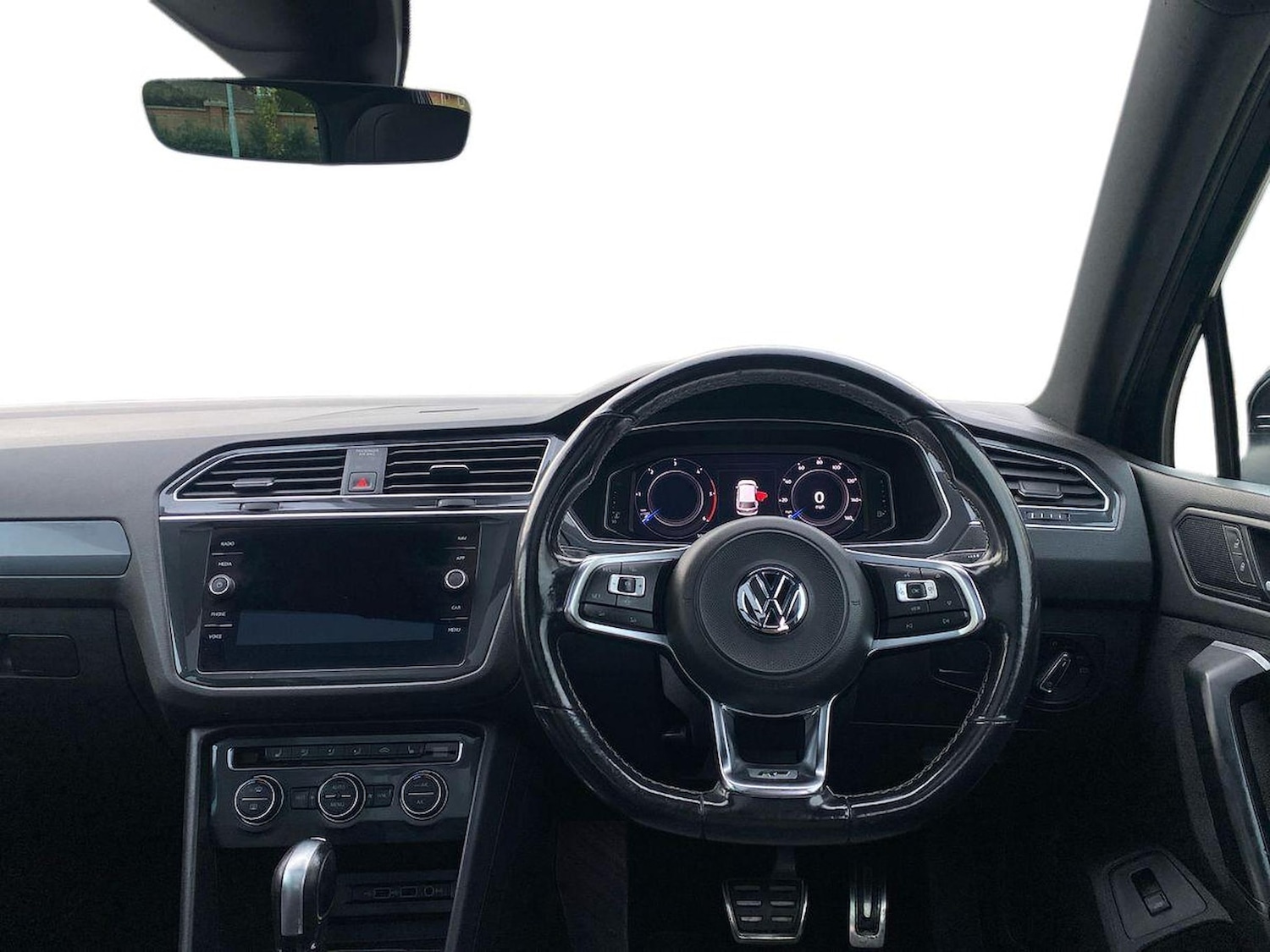 Used Volkswagen Tiguan 2020 for sale - 76565486: Photo 9