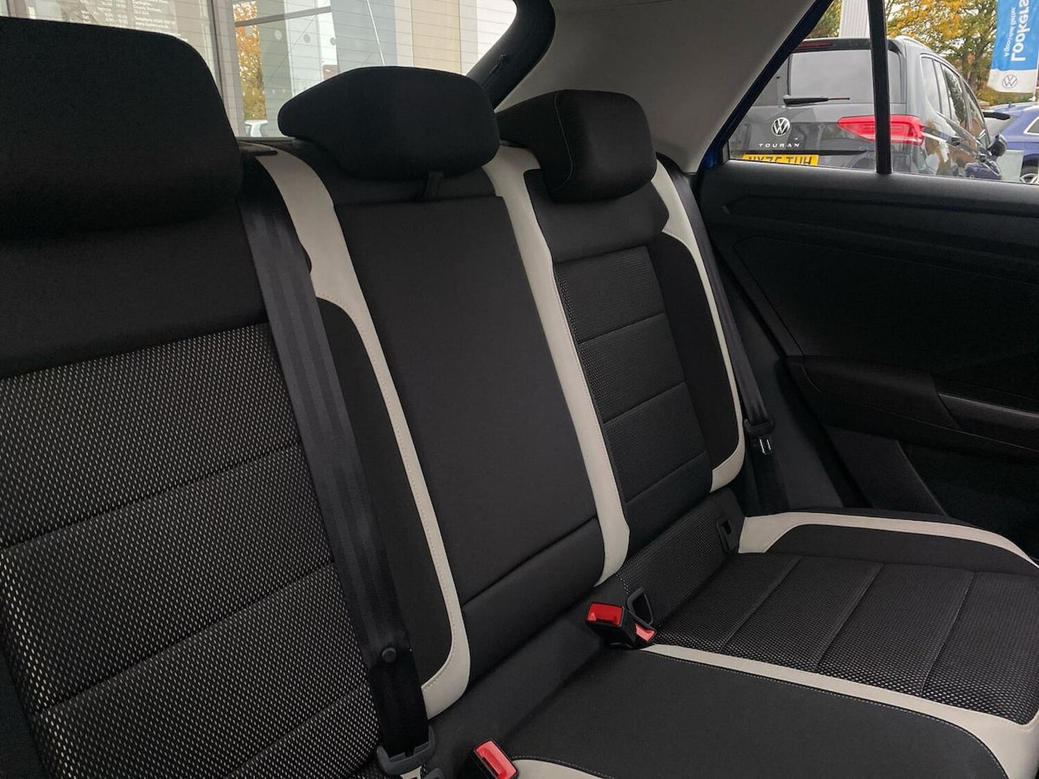 Used Volkswagen T-Roc 2021 for sale - 76791841: Photo 13