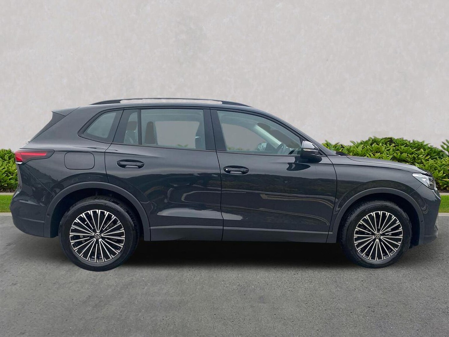 Used Volkswagen Tiguan 2025 for sale - 76149501: Photo 3