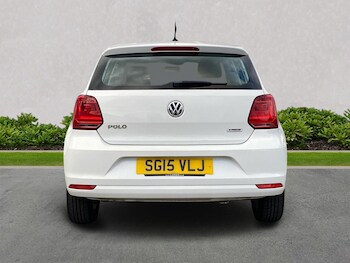 Used Volkswagen Polo 2015 for sale - 75773138: Photo