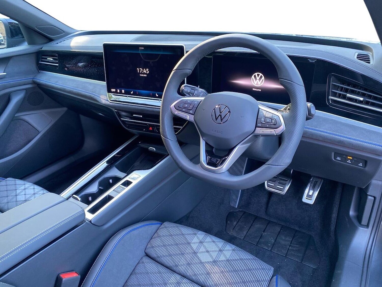 Used Volkswagen Passat 2025 for sale - 76455330: Photo 15