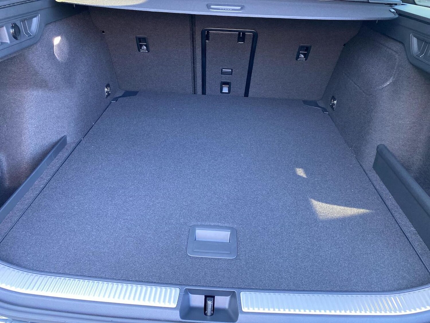 Used Volkswagen Passat 2025 for sale - 76455330: Photo 17