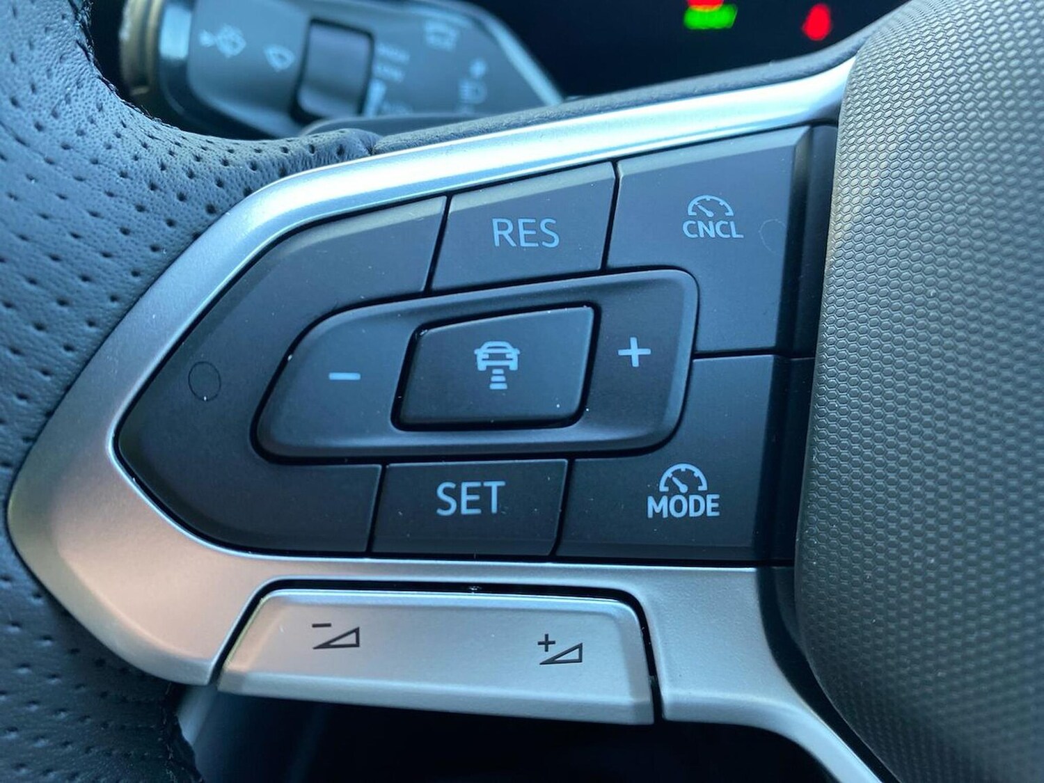 Used Volkswagen Passat 2025 for sale - 76455330: Photo 23