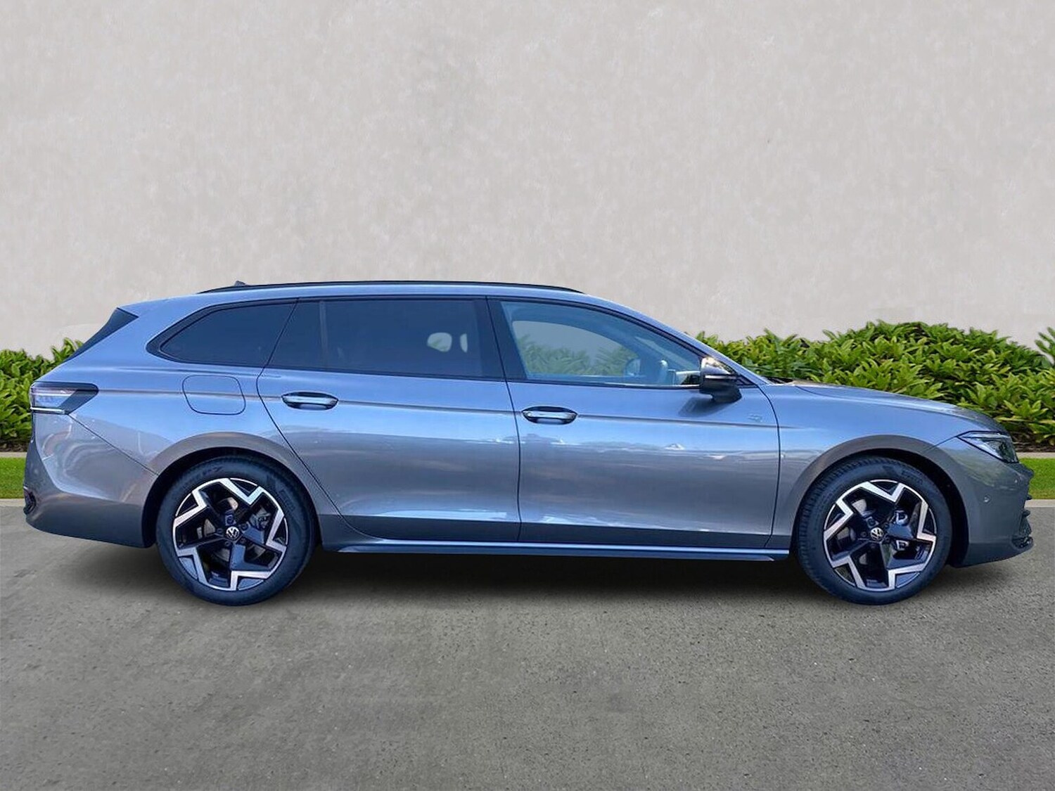 Used Volkswagen Passat 2025 for sale - 76455330: Photo 3