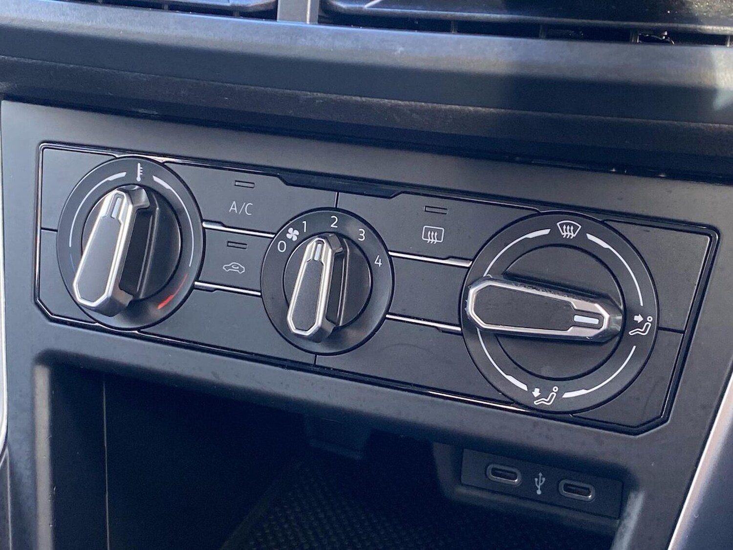 Used Volkswagen Polo 2024 for sale - 78195564: Photo 9