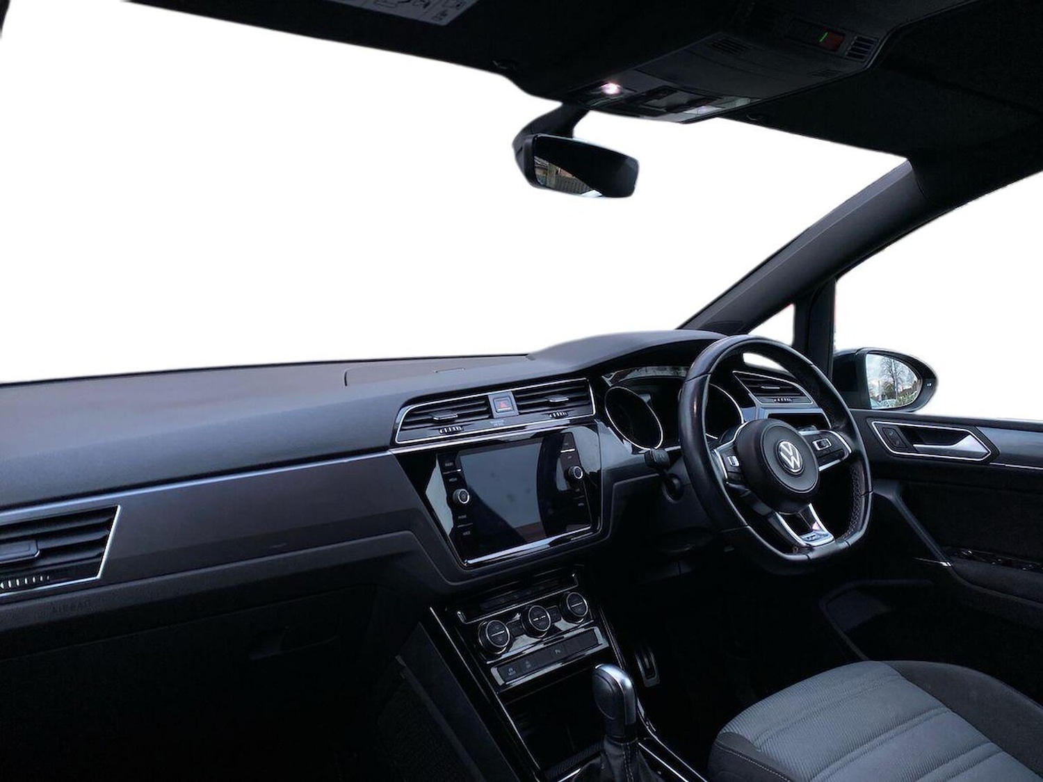 Used Volkswagen Touran 2021 for sale - 77077296: Photo 7