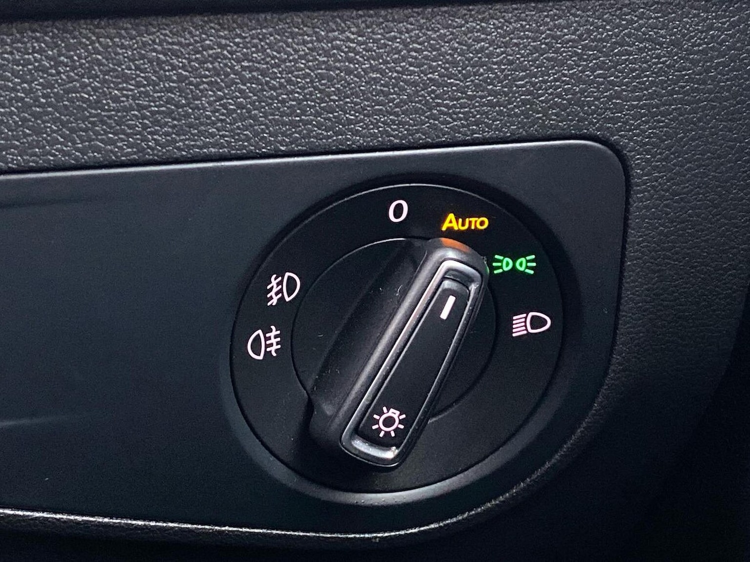 Used Volkswagen Tiguan 2019 for sale - 76588605: Photo 22