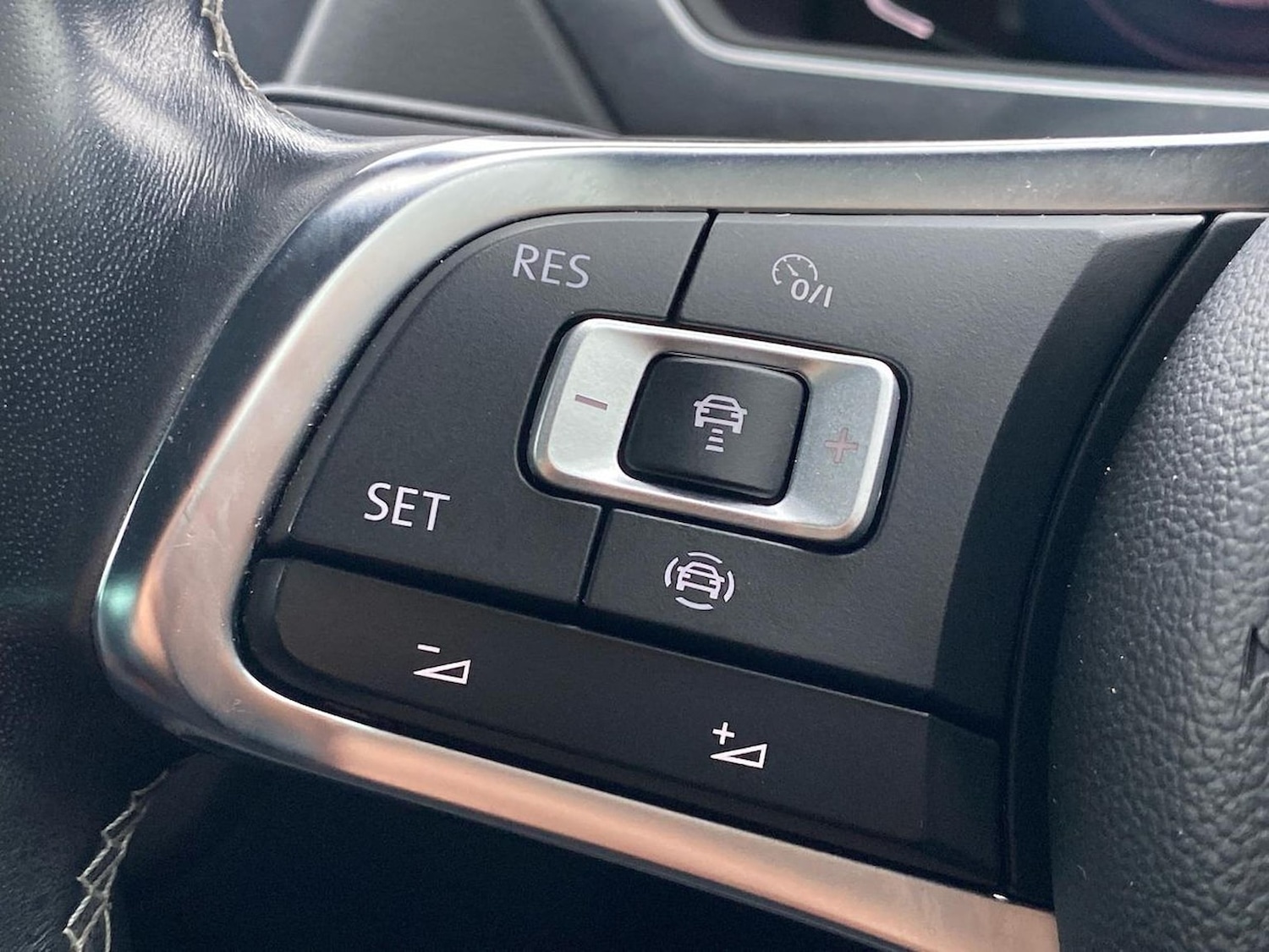 Used Volkswagen Tiguan 2019 for sale - 76588605: Photo 27