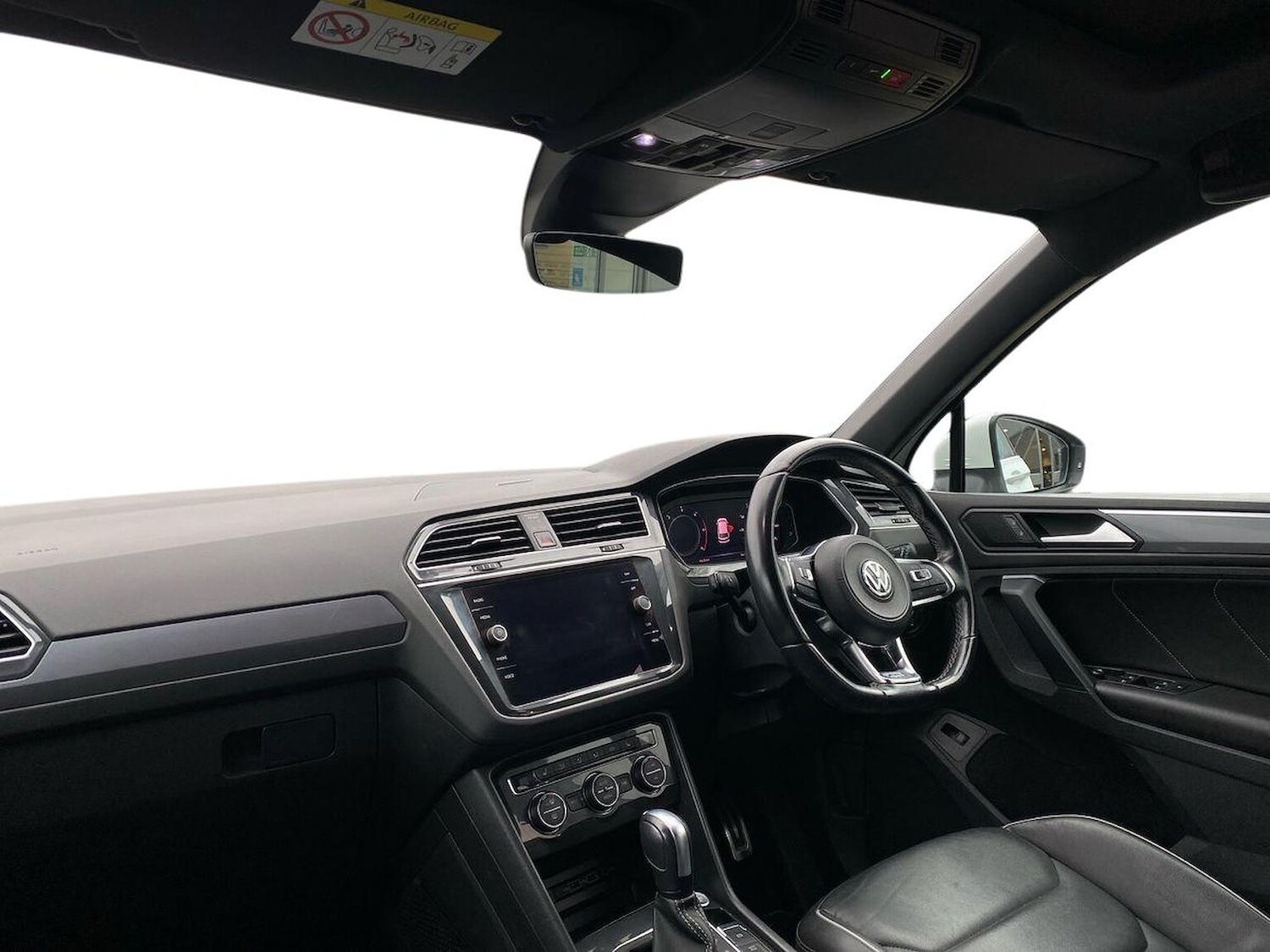 Used Volkswagen Tiguan 2019 for sale - 76588605: Photo 7