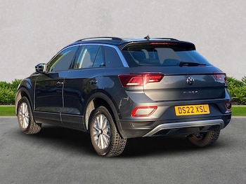Used Volkswagen T-Roc 2022 for sale - 75956420: Photo