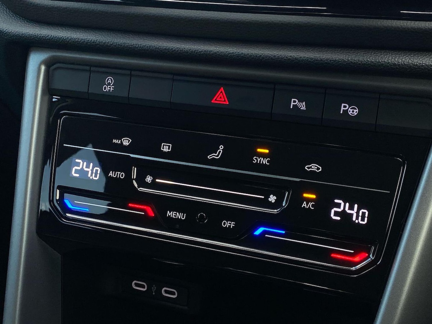 Used Volkswagen T-Roc 2025 for sale - 77487601: Photo 12