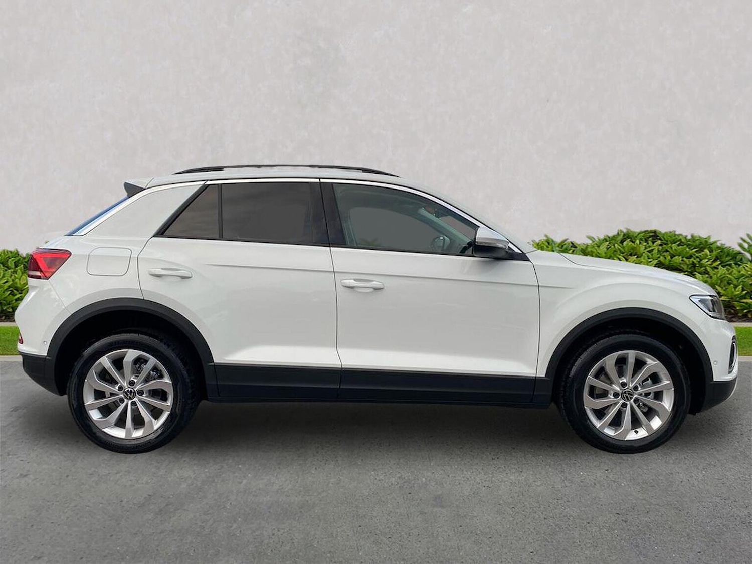 Used Volkswagen T-Roc 2025 for sale - 77487601: Photo 3