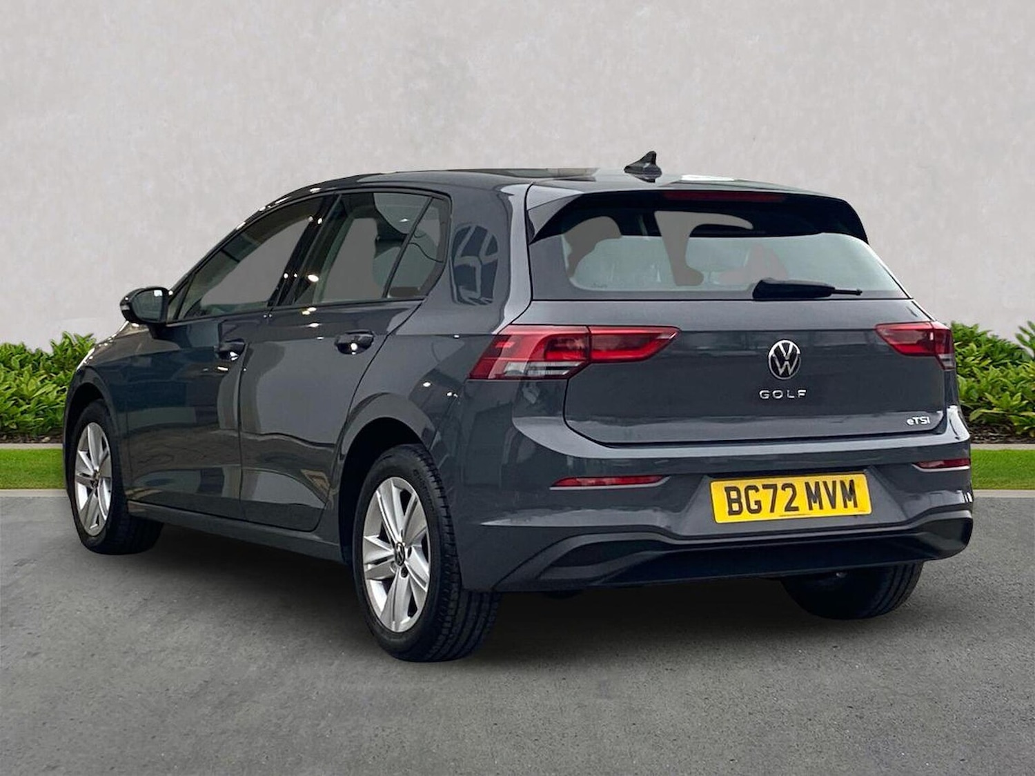 Used Volkswagen Golf 2022 for sale - 76940480: Photo 2