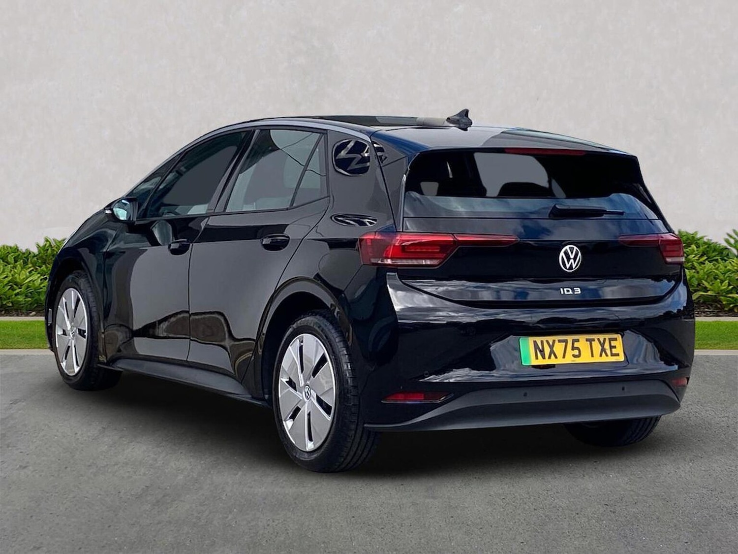 Used Volkswagen ID.3 2025 for sale - 77487618: Photo 2