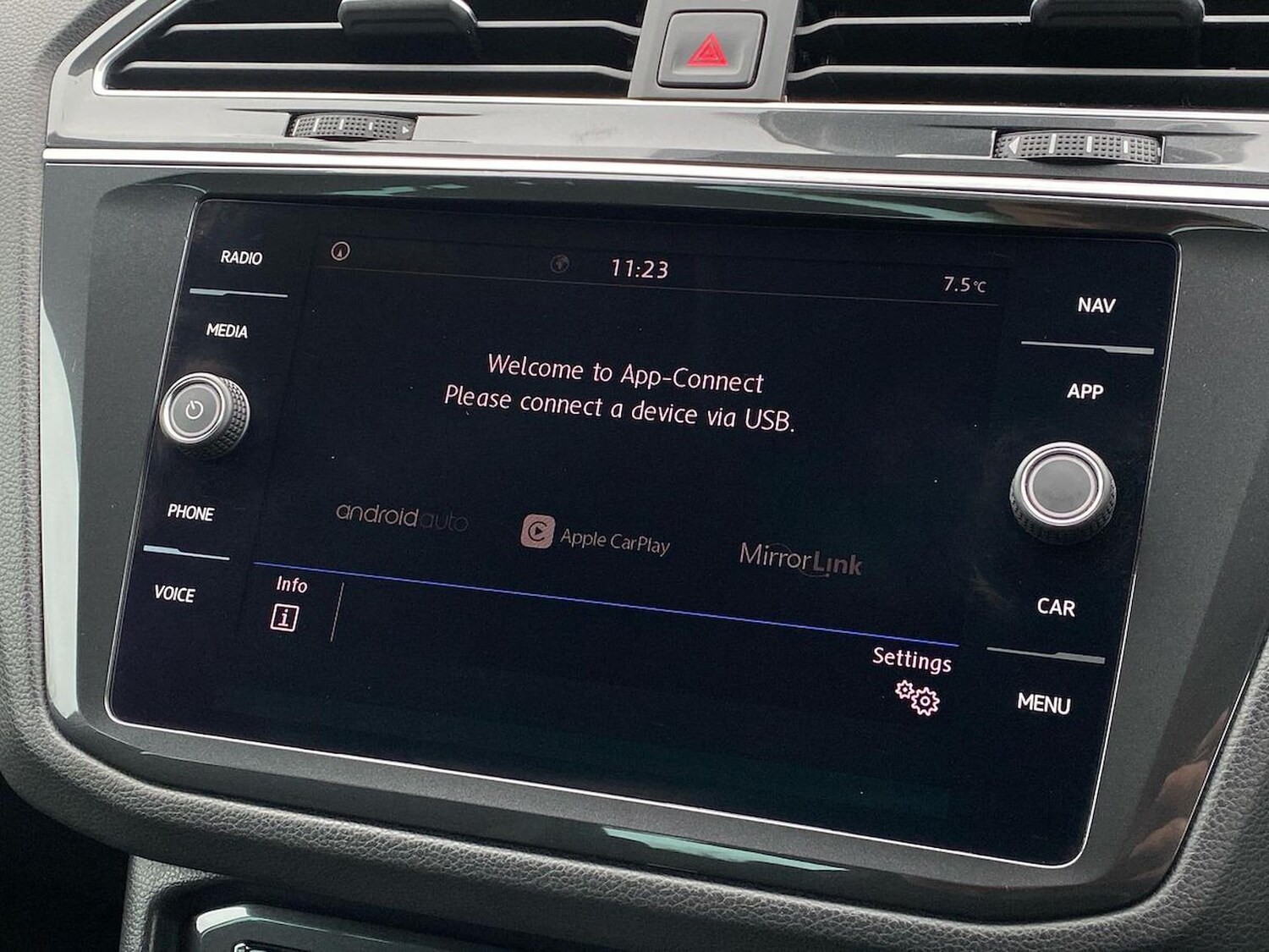 Used Volkswagen Tiguan 2019 for sale - 77487663: Photo 25