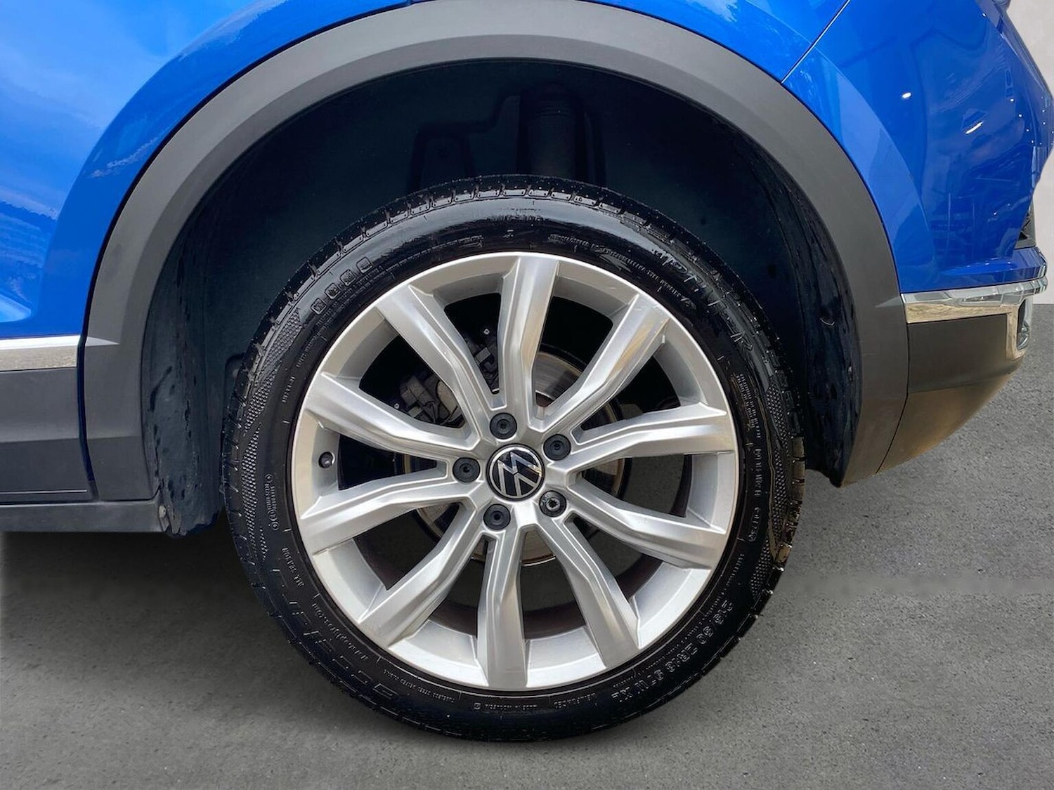 Used Volkswagen T-Roc 2021 for sale - 76490596: Photo 6