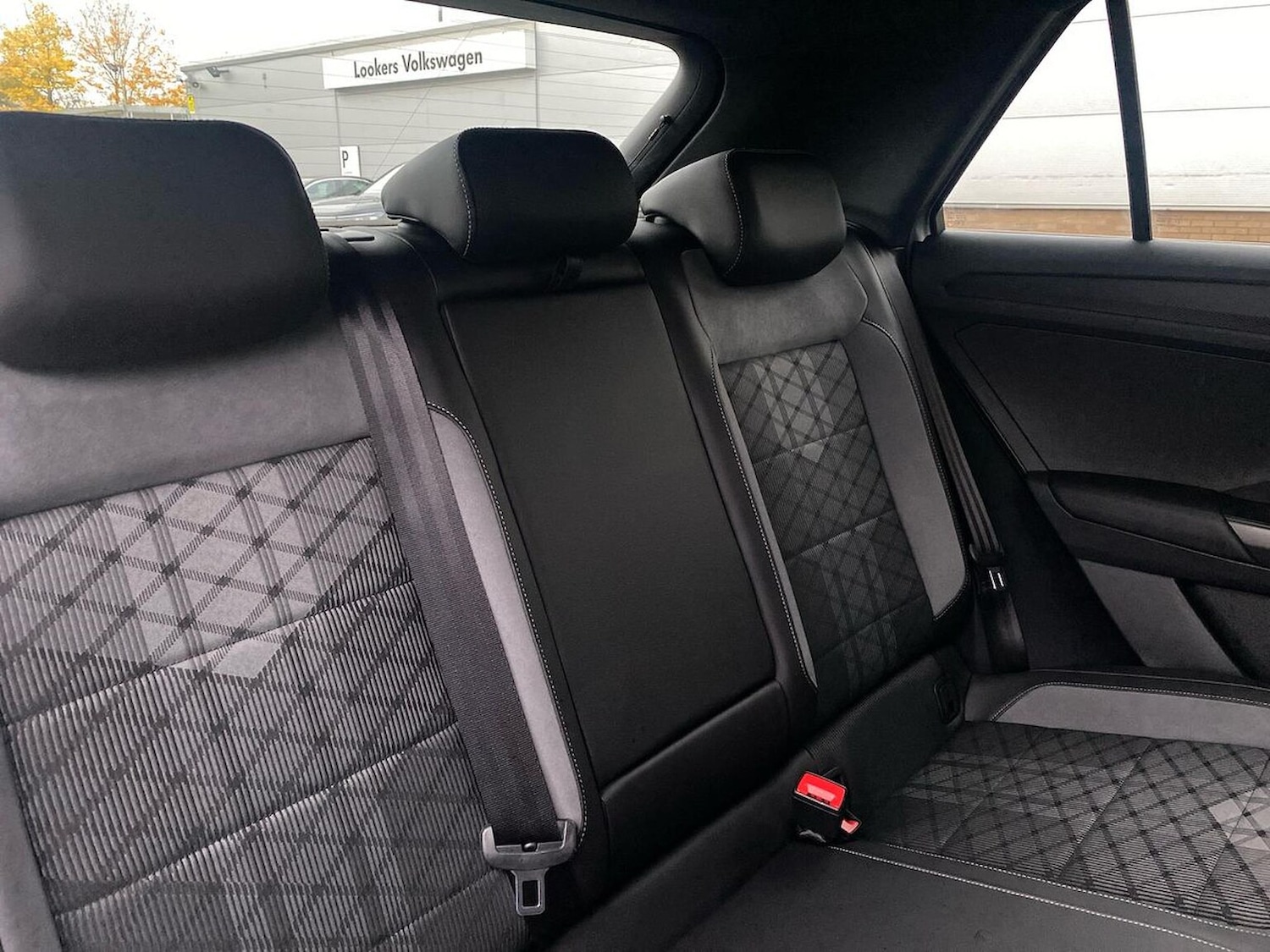 Used Volkswagen T-Roc 2023 for sale - 76490583: Photo 14