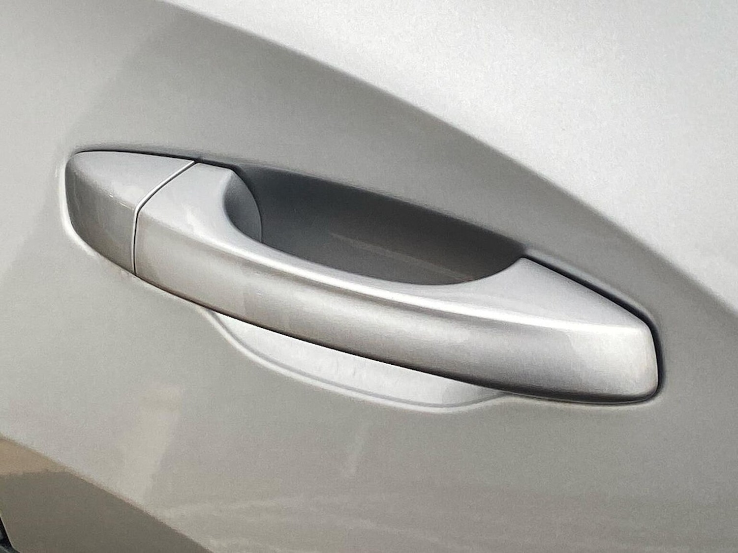 Used Volkswagen T-Roc 2023 for sale - 76490583: Photo 26