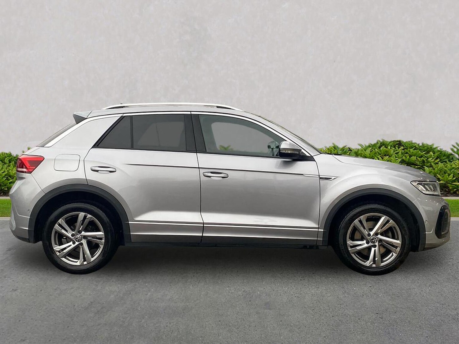 Used Volkswagen T-Roc 2023 for sale - 76490583: Photo 3