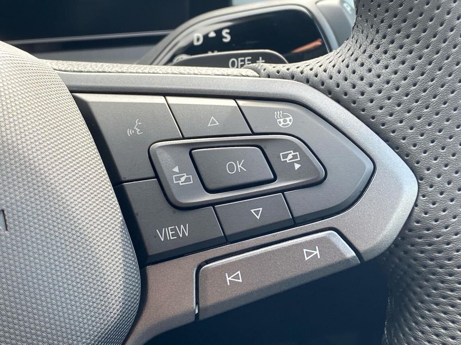 Used Volkswagen T-Roc 2026 for sale - 78195732: Photo 24