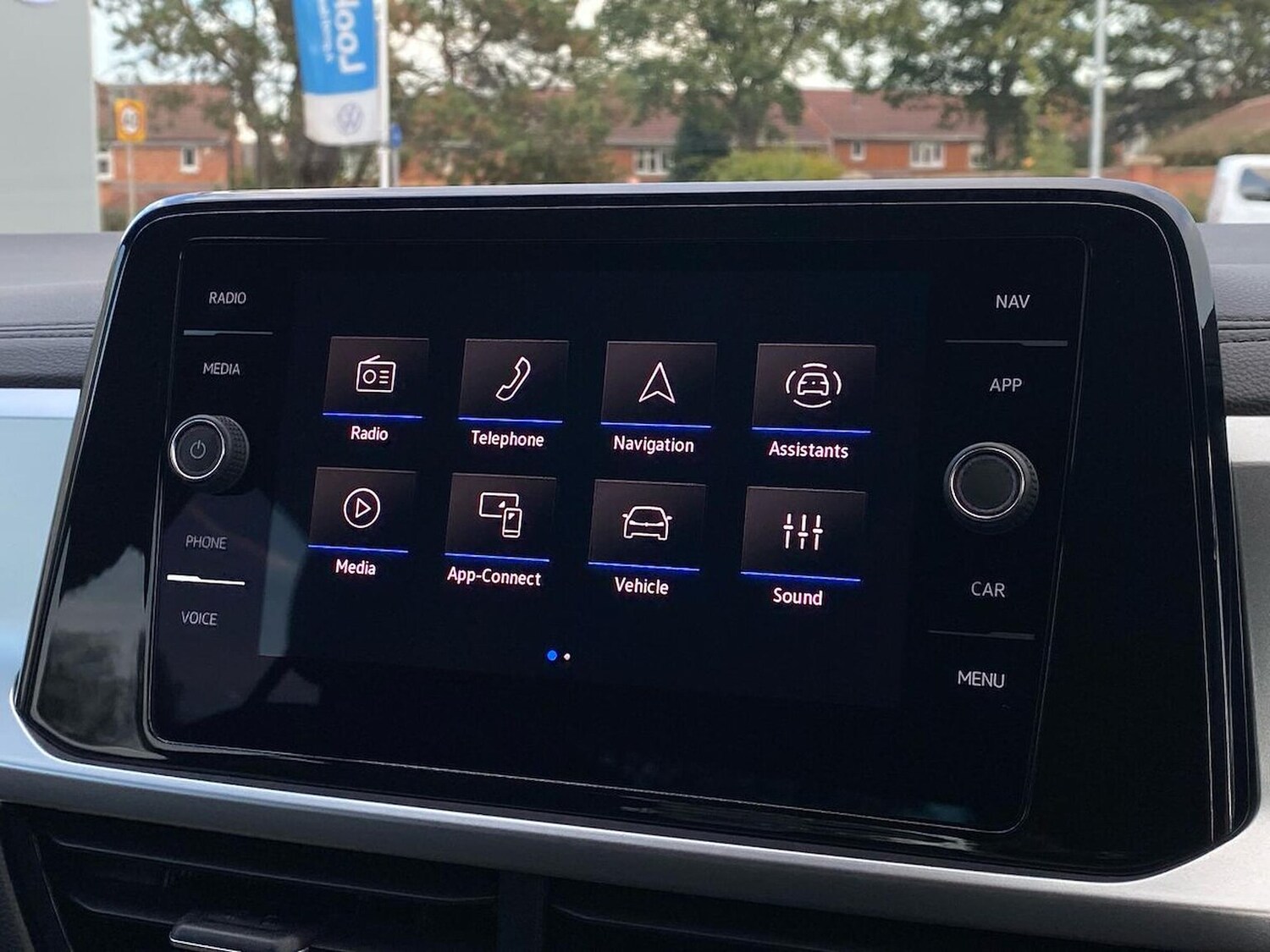 Used Volkswagen T-Roc 2025 for sale - 76237006: Photo 11