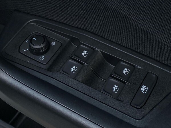 Used Volkswagen T-Roc 2025 for sale - 76237006: Photo 18